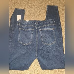 Good American NWT Long Length Jeans